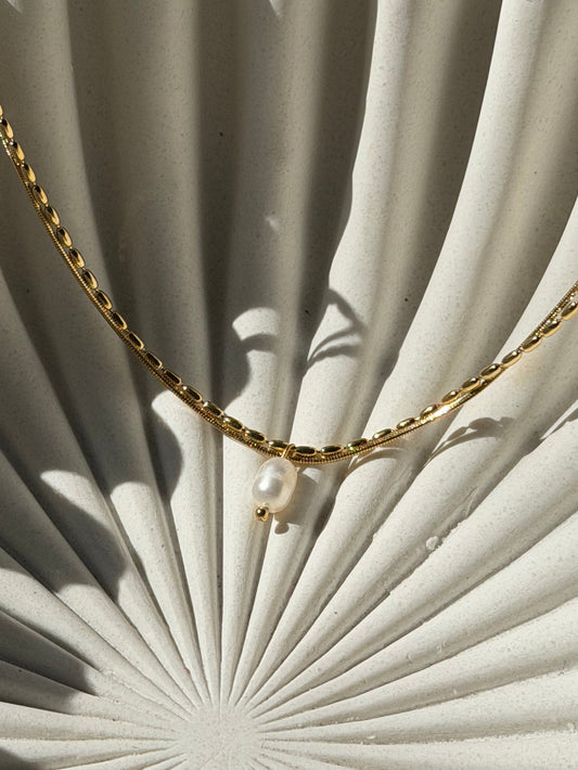 Élan Pearl Necklace