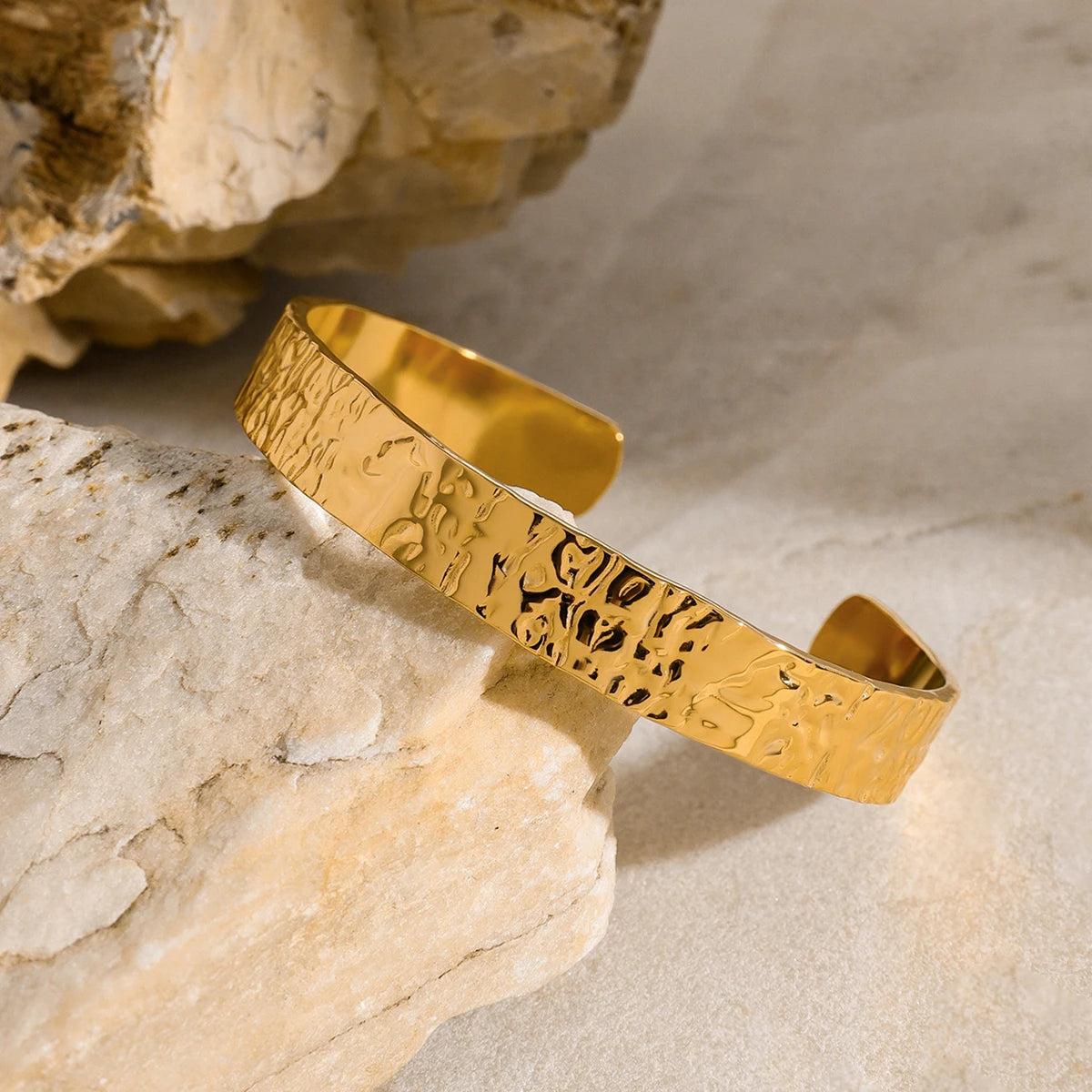 Freya Cuff