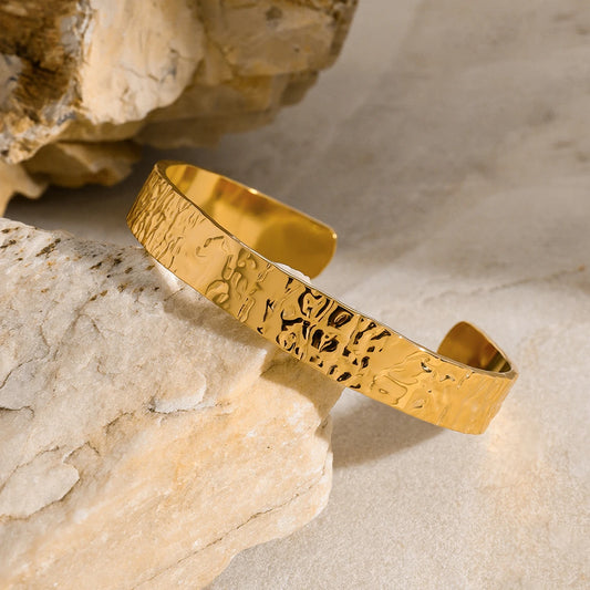 Freya Cuff